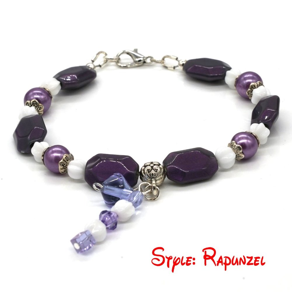 Disney theme bracelets with Rapunzel figurine included. - Picture 4 of 6